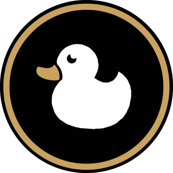 étiquettes canard aux couleurs de Coucou noir or et blanc. Le canard fait référence aux canard en caoutchouc des salles de bain ou aux sextoys canard vibrants pour les jeux coquins.